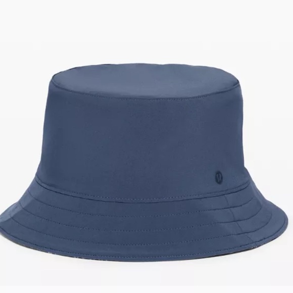 lululemon athletica Accessories - Lululemon Navy Patterned Bucket Hat